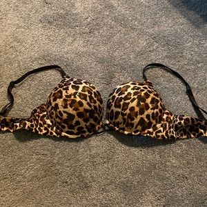 Victoria Secret miraculous plunge bra